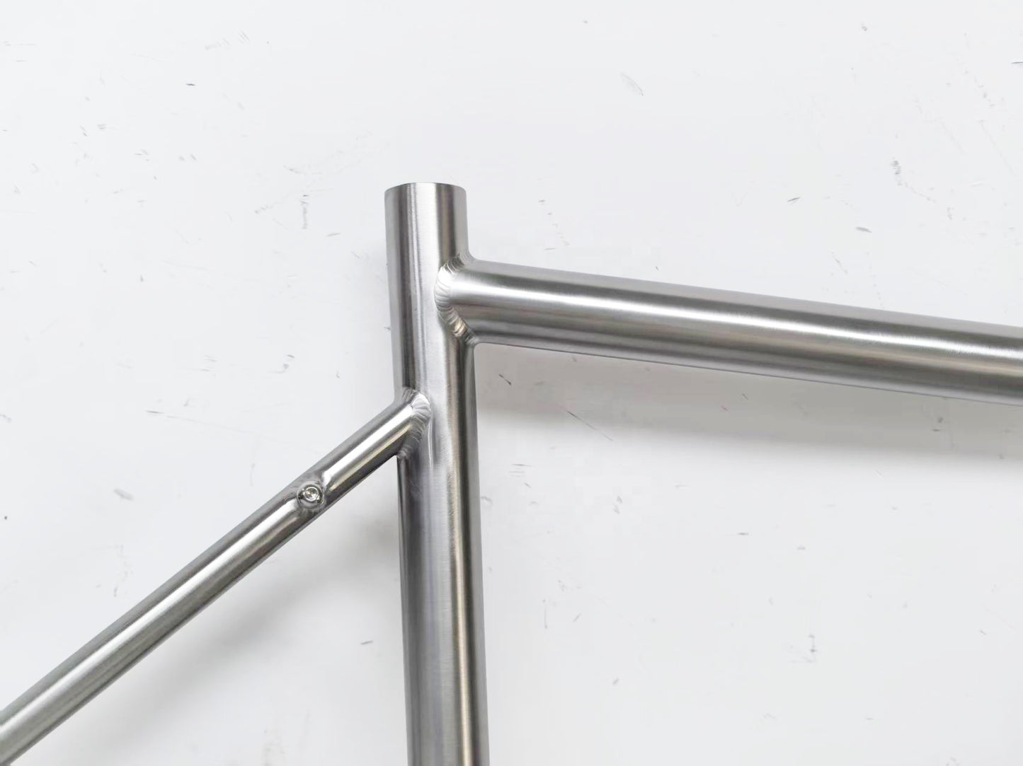 Bravelos Titanium Race frame (standaard)